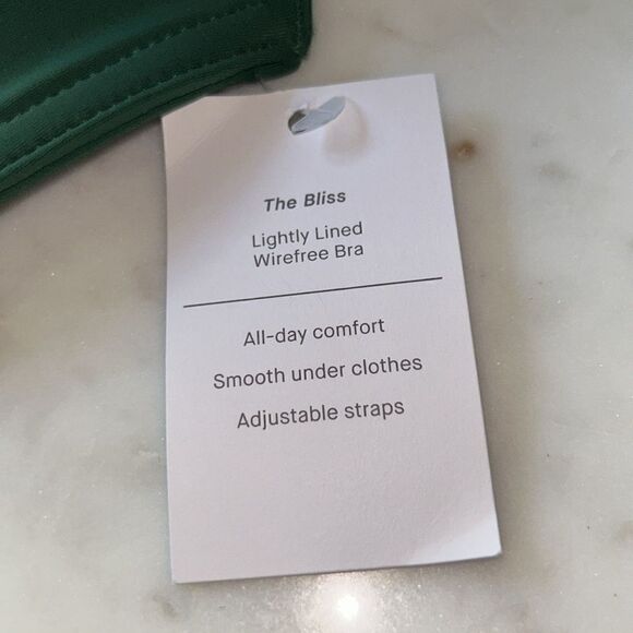 New Auden “the bliss”evergreen lightly‎ lined wire free bra size 36DD - Picture 2 of 5